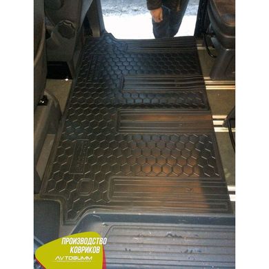 Купити Автомобільні килимки в салон Volkswagen T5 Multivan 2010- (2-й ряд) (Avto-Gumm) 27877 Килимки для Volkswagen