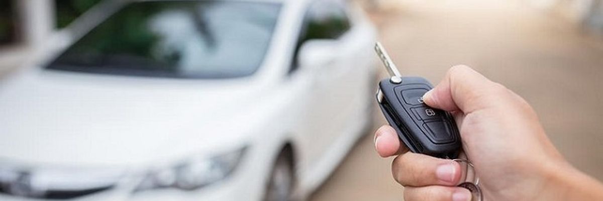 Кому звонить при потере ключей от автомобиля?