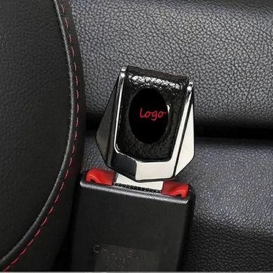 Купить Заглушка ремня безопасности с логотипом Mazda 1 шт 9839 Заглушки ремня безопасности
