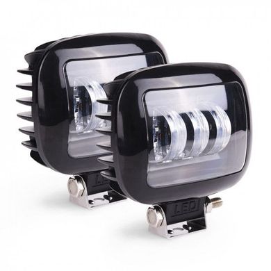 Купити Світлодіодна додаткова LED фара Квадрат 120x100x60 mm / Дальній і Близький / 45W / 15W*3 / 10-30V / 1 шт 32085 Додаткові LЕD фари