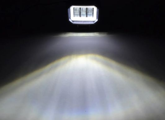 Купити Світлодіодна додаткова LED фара квадратна 95x73x60 mm / дальнє світло / Лінза з ДХО / 20W / 10-30V / 1 шт 8742 Додаткові LЕD фари