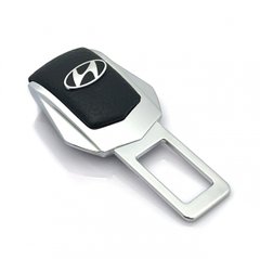 Купить Заглушка ремня безопасности с логотипом Hyundai 1 шт 9843 Заглушки ремня безопасности
