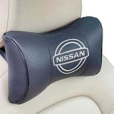 Купить Подушка на подголовник с логотипом Nissan экокожа Черная 1 шт 8288 Подушки на подголовник - под шею