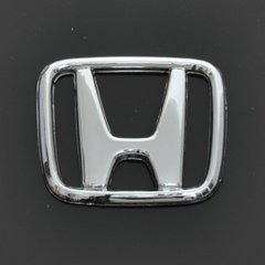 Купить Эмблема для Honda 60 x 55 мм пластиковая 21357 Эмблемы на иномарки