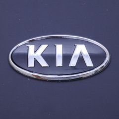 Купить Эмблема для Kia 115 x 60 мм 3М 3M скотч 21359 Эмблемы на иномарки