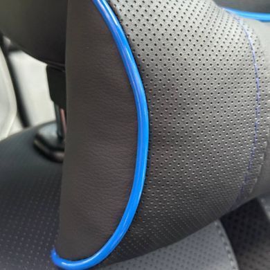 Купити Подушка на підголівник з логотипом Audi Екошкіра 3D Кольоровий лого Чорна-Синій кант 1 шт 91551 Подушки на підголовник - під шию