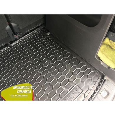 Купить Автомобильный коврик в багажник Volkswagen Caddy 2004- Life / Резино - пластик 42426 Коврики для Volkswagen