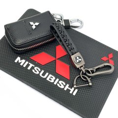 Купить Автонабор №44 для Mitsubishi / Коврик панели / Брелок с карабином и чехол для автоключей с логотипом 38805 Подарочные наборы для автомобилиста