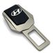 Купить Заглушка ремня безопасности с логотипом Hyundai Темный хром 1 шт 39465 Заглушки ремня безопасности - 1 фото из 6