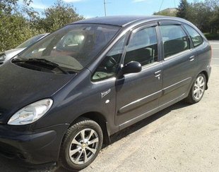 Купити Дефлектори вікон вітровики для CITROEN Xsara Picasso 2000- 7541 Дефлектори вікон Citroën