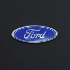 Купить Эмблема Ford 90х35 мм / пластик малая / скотч 3M 21343 Эмблема Иномарка