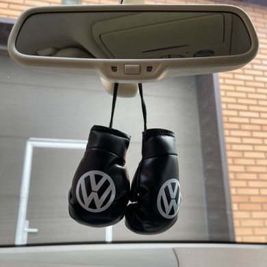 Купити Підвіска боксерські рукавички Volkswagen Чорні 40147 Іграшки в авто