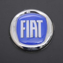 Купить Эмблема Fiat Albea / Punto / Palio / пластик / скотч / D75 Синяя 22254 Эмблема Иномарка