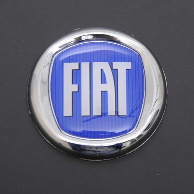 Купить Эмблема для Fiat Albea / Punto / Palio / пластиковая / скотч / D75 Синяя 22254 Эмблемы на иномарки