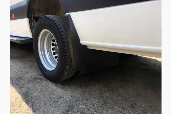 Купити Бризковики Mercedes-Benz Sprinter II (W906) 2006-2017 (NOT FIT 6WHEELS) Модельні комплект 4 шт (OEM: A9068820004 A9068820104 A9068820204 A90688 110379 Бризговики Mercedes-Benz