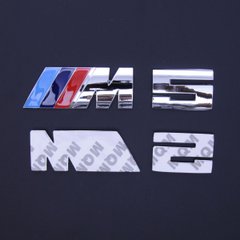 Купити Емблема - напис "M5" (кольорова) скотч 3М/метал 130х32 мм (Польща) 22100 Емблема напис на іномарки