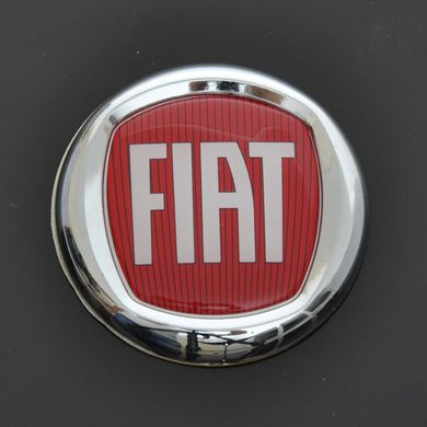 Купить Эмблема для Fiat пластиковая / скотч / D85 Красная 22156 Эмблемы на иномарки
