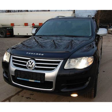 Купить Дефлектор капота мухобойка Volkswagen Touareg 2002-2010 Евро крепление Voron Glass 83462 Дефлекторы капота Volkswagen