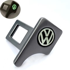 Купить Заглушка ремня безопасности Volkswagen Люминесцентный логотип Темные 1 шт 62706 Заглушки ремня безопасности