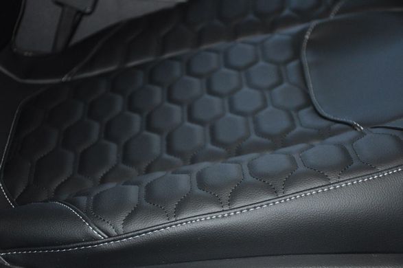 Купити Автомобільні чохли для передніх сидінь Cayman Luxury black Model S Чорні 34044  Майки для сидінь закриті