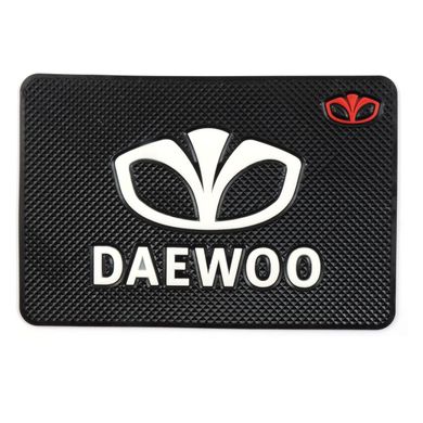 Купити Антиковзний килимок торпеди з логотипом Daewoo 40640 Антиковзні килимки на торпеду