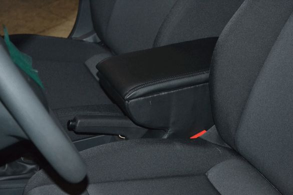 Купить Подлокотник модельный Armrest для Skoda Rapid с 2013- Черный 40258 Подлокотники в авто
