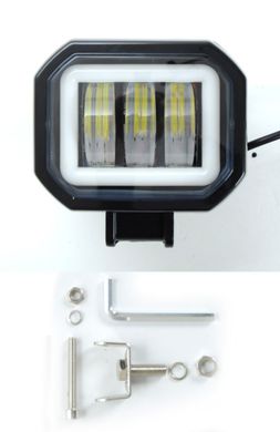 Купити Світлодіодна додаткова LED фара 95х73х60 mm / 30W / 10Wх3 / Лінза з ДХО 10-30V / 1 шт 10067 Додаткові LЕD фари