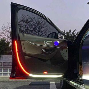 Купить Подсветка двери силиконовая лента Белый - Красный Бегущая 2шт в коробке 8782