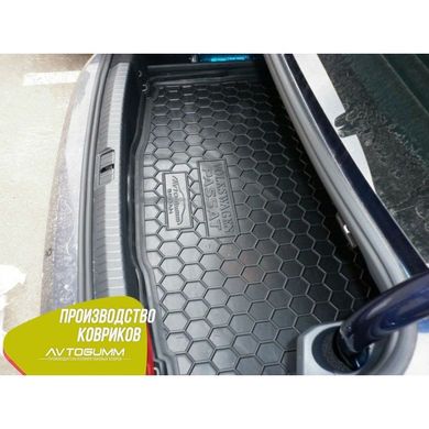 Купити Автомобільний килимок в багажник Volkswagen Passat B8 2015- (Sedan) / Гумовий (Avto-Gumm) 27715 Килимки для Volkswagen