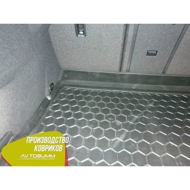 Купити Автомобільний килимок в багажник Volkswagen Passat B8 2015- (Sedan) / Гумовий (Avto-Gumm) 27715 Килимки для Volkswagen