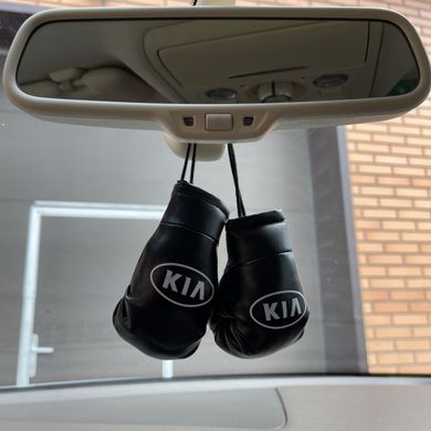 Купить Подвеска боксерские перчатки Kia Черные 40144 Игрушки в авто