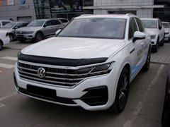 Купить Дефлектор капота мухобойка Volkswagen Touareg 2018- (SVOTOU1812) 6579 Дефлекторы капота Volkswagen