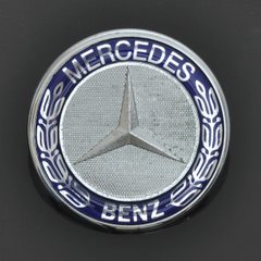 Купити Емблема "Mercedes-714" на капот/2 пукли/пластик/609 D75мм 21533 Емблеми на іномарки