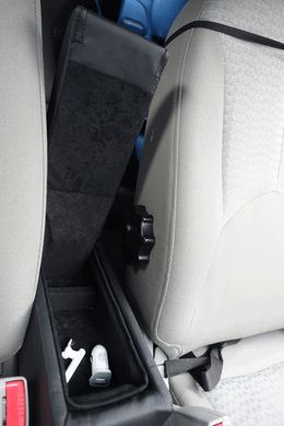 Купити Підлокітник модельний Armrest для Hyundai Accent 2006-2010 із регулятором спинки праворуч Чорний 40455 Підлокітники в авто