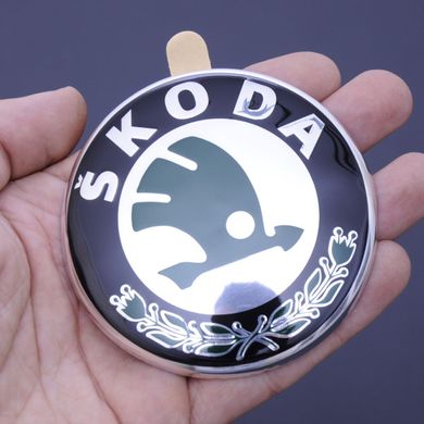 Купить Эмблема для Skoda 80 мм скотч 3М Польша (OEM 6Y9853621) 21583 Эмблемы на иномарки