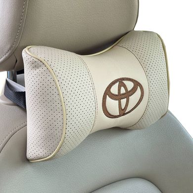 Купити Подушка на підголівник з логотипом Toyota екокожа Бежева 1 шт 60539 Подушки на підголовник - під шию